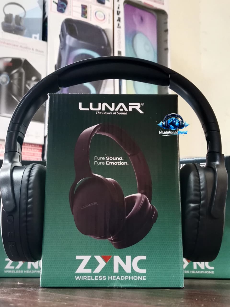 LUNAR ZYNC HEADPHONES